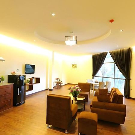 Phonethip Plaza Hotel Vientiane Exteriör bild