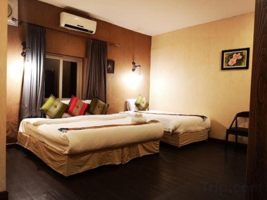Phonethip Plaza Hotel Vientiane Exteriör bild