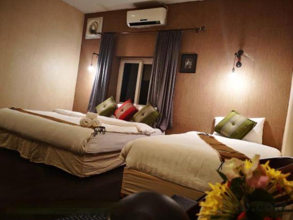 Phonethip Plaza Hotel Vientiane Exteriör bild