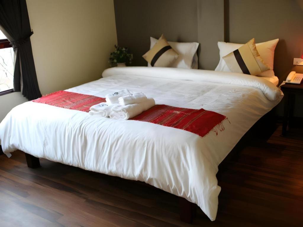 Phonethip Plaza Hotel Vientiane Exteriör bild