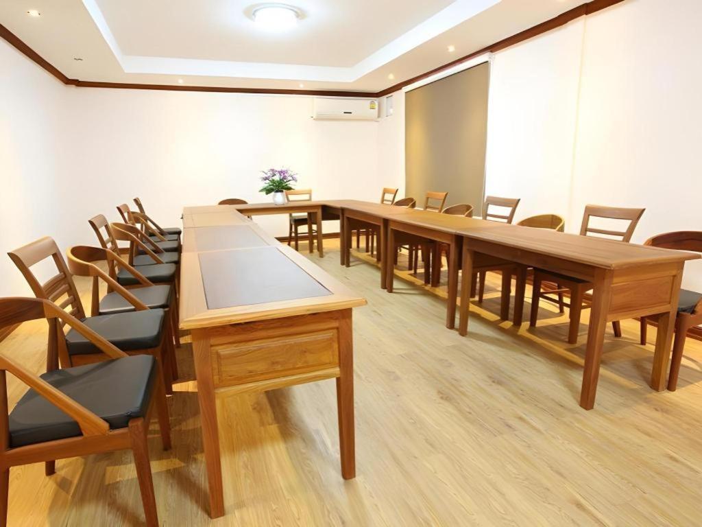 Phonethip Plaza Hotel Vientiane Exteriör bild