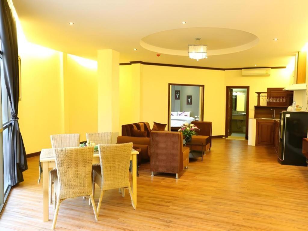 Phonethip Plaza Hotel Vientiane Exteriör bild